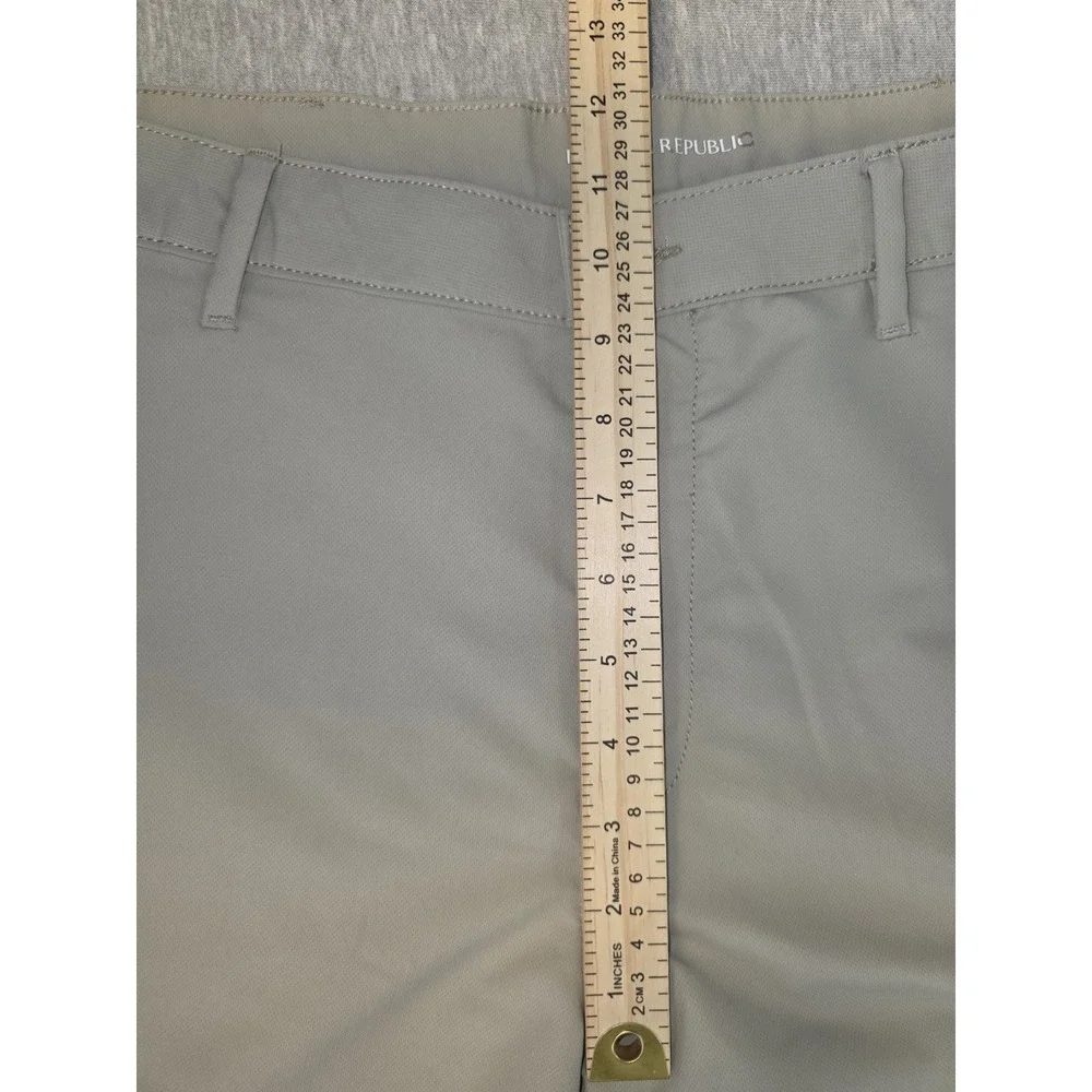 Banana Republic Performance Chino Golf Beige 36×34 Pants